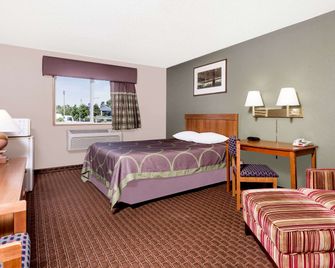 Super 8 by Wyndham Augusta/Ft Eisenhower Area - אוגוסטה - חדר שינה