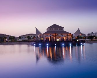 Move On Beach Resort Al Khobar - Al Khobar - Bygning