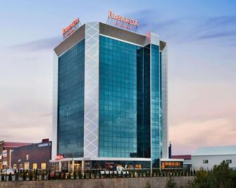 Ramada by Wyndham Sivas - Sivas - Edificio