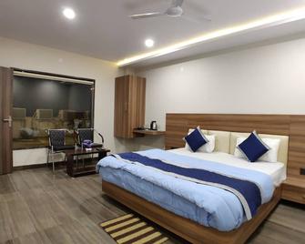 Hotel Atul Residency - Satna - Bedroom
