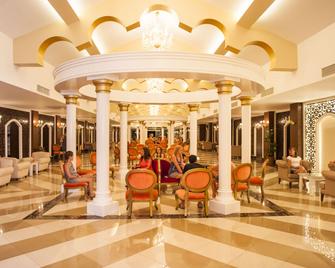 Concordia Celes Hotel - Okurcalar