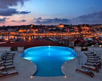 The Yeatman - Vila Nova de Gaia - Zwembad