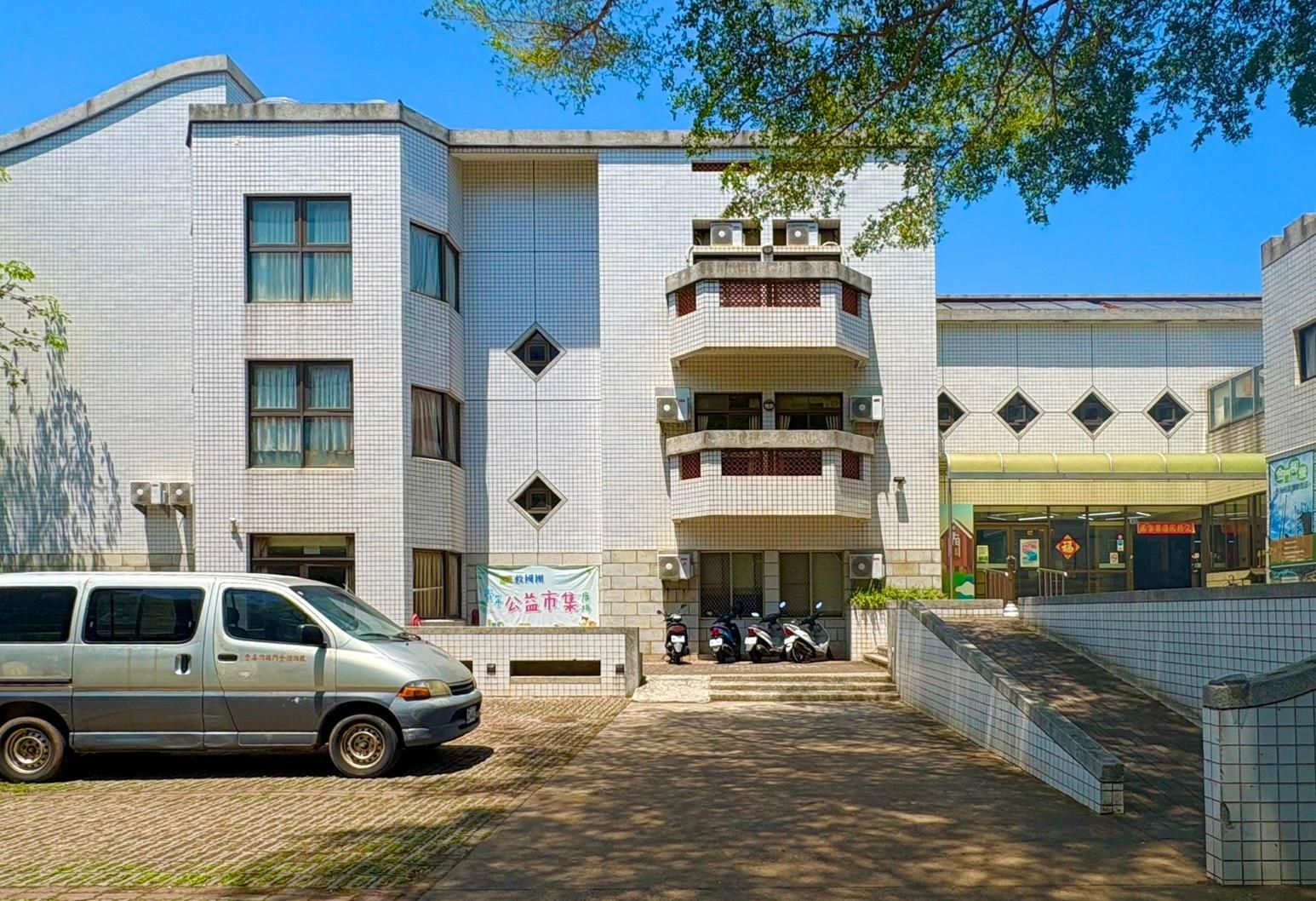 Chinmen Youth Activity Center - no elevator - Jinhu Township - בניין