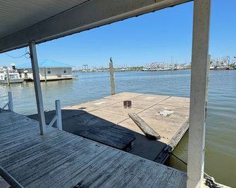 Houseboat @ Venice Marina (Roosters Den) - Venice - Balcony