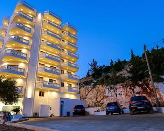 Sky Way Skk Luxury Apartments - Саранда - Будівля