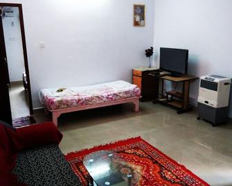 Pleasant Stay Accomodation - Madrás - Habitación