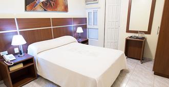 Hotel Benidorm Panama - ปานามาซิตี้ - ห้องนอน