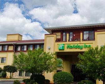 Holiday Inn Pewaukee-Milwaukee West - Pewaukee - Gebäude
