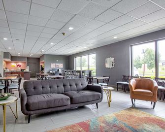 Quality Inn Holly Springs South - Holly Springs - Lounge
