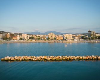 Hotel Petite Fleur - Alba Adriatica