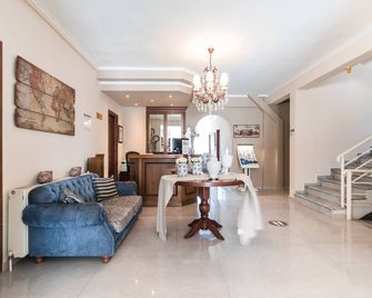 Alkyonis Hotel - Nea Kallikratia - Huiskamer