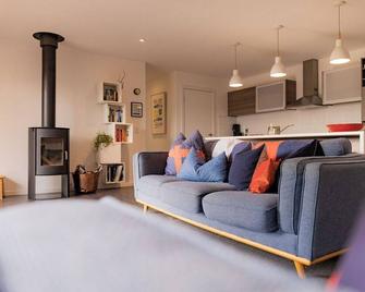 Lifebuoy Beach House Bicheno - Bicheno - Wohnzimmer