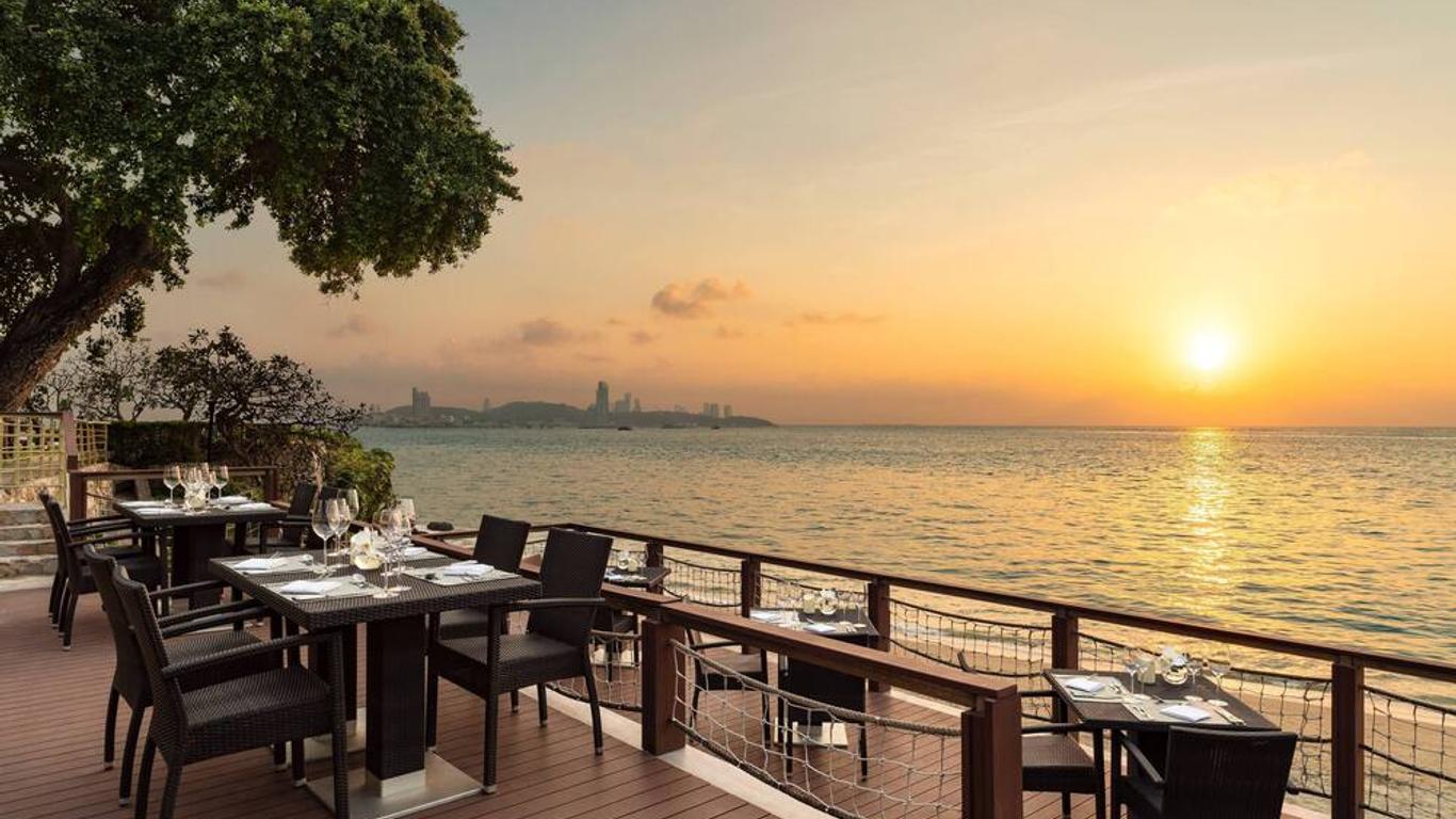 Dusit Thani Pattaya