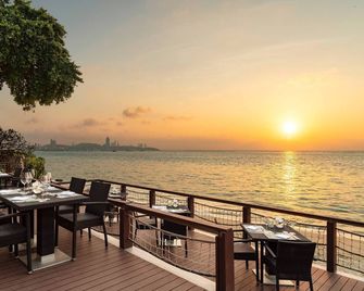 Dusit Thani Pattaya - Pattaya - Varanda