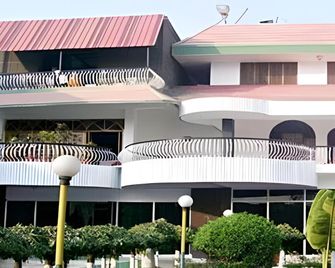 Hotel Buddha International - Bodh Gaya - Toà nhà