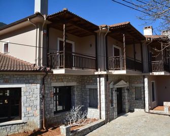 Zarouchla Inn - Zarouchla - Gebouw