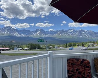 Kluane Park Inn - Haines Junction - Balkon