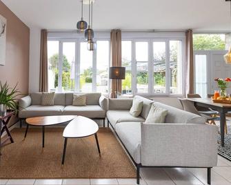 La Fleur de Vie - Maison avec piscine et jacuzzi - Paimpont - Salon