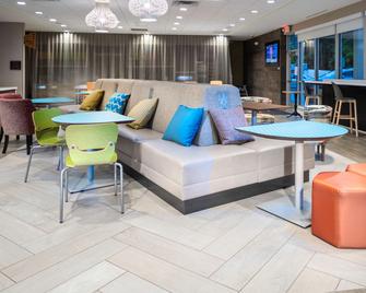 Home2 Suites by Hilton Minneapolis Mall of America - Bloomington - Lounge