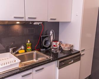 Downtown Praia da Vitória AL - Praia da Vitoria - Cuisine