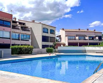 Les Captivantes II by Interhome - Cap d'Agde - Pool
