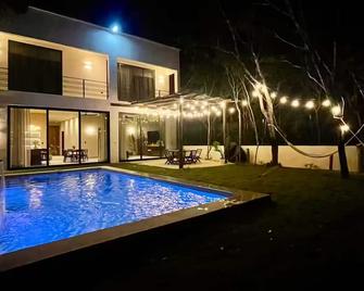 Xpuha Nicte, Increíble casa con Alberca de Lujo - Xpu Há - Piscina