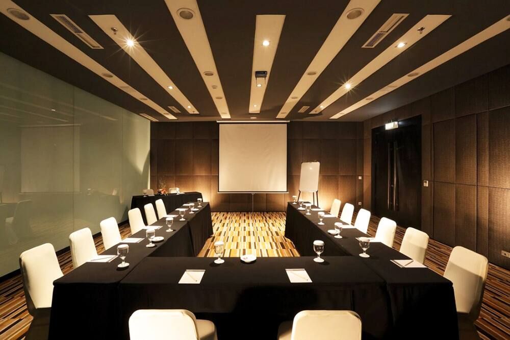 Akmani Hotel Jakarta - ג'קרטה - חדר ישיבות