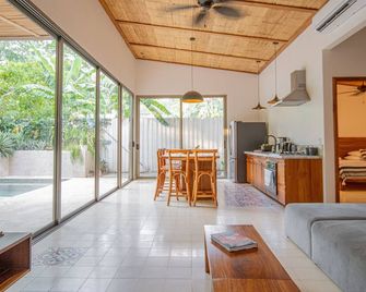 Casa Keshet by Banana Beach, brand new comfortable house in Santa Teresa + pool - Cobano - Sala de estar