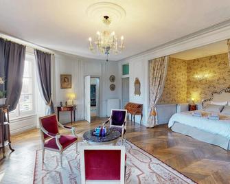Castel Saint-Léonard, bed and breakfast, historical monument of Falaise - Falaise - Chambre