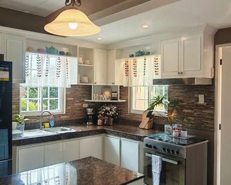 Grg Home Legazpi - Legazpi City - Kitchen