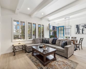Tradition 3 Bedrooms T21 by RedAwning - La Quinta - Living room