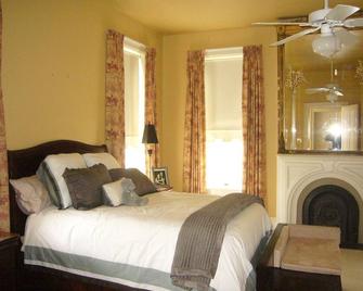 The Pillars in Natchez B&B - Natchez - Habitación