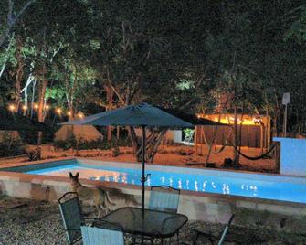 Bacalar Inn Hotel - Bacalar - Zwembad