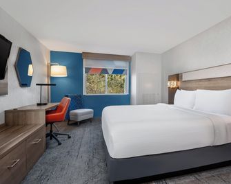 Holiday Inn Express & Suites Fresno (River Park) Hwy 41 By IHG - Fresno - Makuuhuone