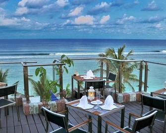 Airport Comfort Inn Premium - Malé - Balkon