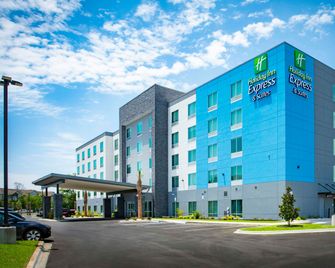 Holiday Inn Express & Suites Pensacola Airport North - I-10 By IHG - Pensacola - Rakennus