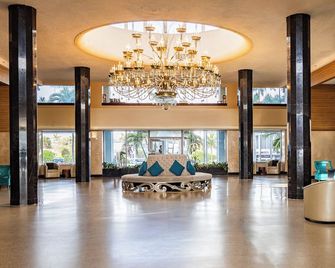 شيري فرونتيناس أوشنفرونت هوتل - ميامي بيتش - ردهة