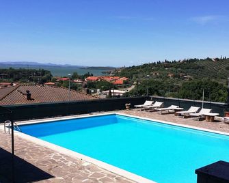Hotel Cavalieri - Passignano sul Trasimeno