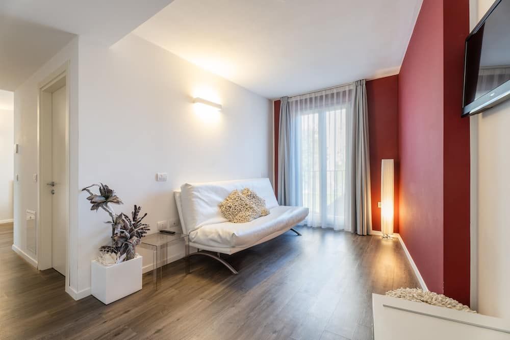 On The Rock - ארקו - סלון