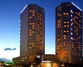 Howard Johnson by Wyndham Sunshine Plaza Ningbo - Ningbo - Edificio