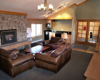 Mountainside 2 Bed 2 Bath - Frisco - Living room