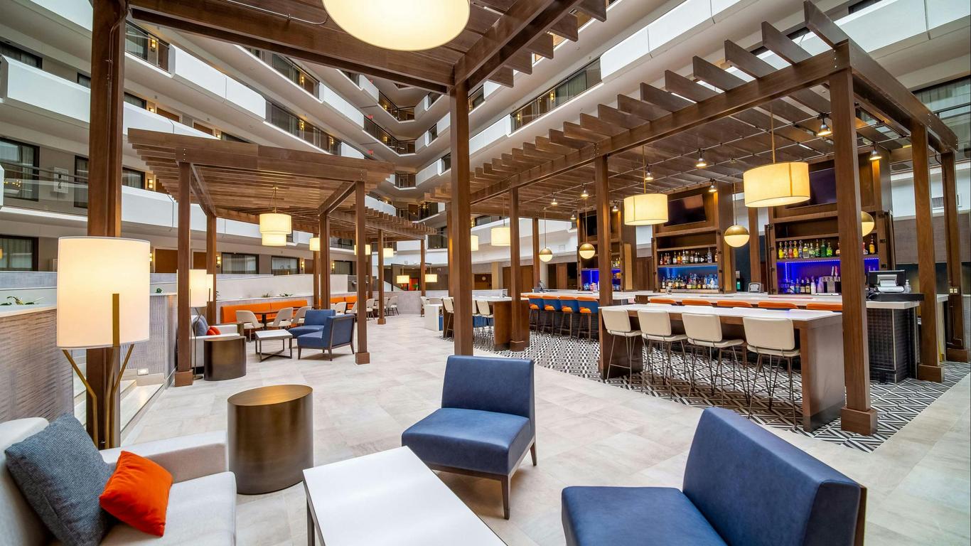 Embassy Suites by Hilton Kansas City Overland Park