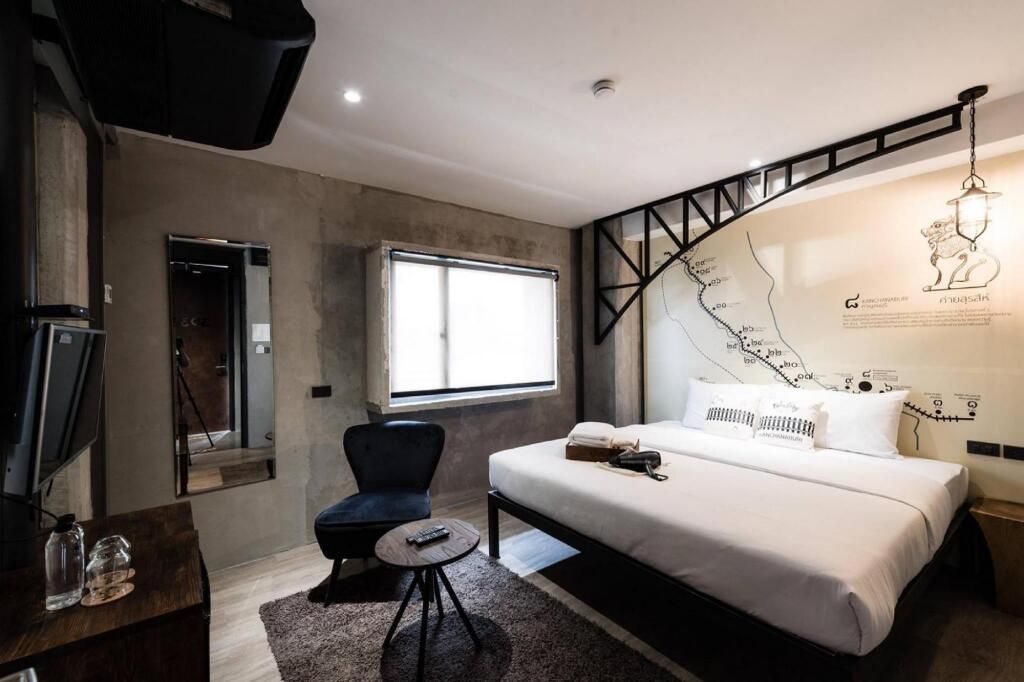 ويس توري - هوستل