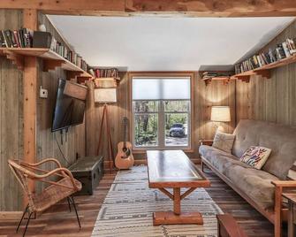 Bird`s Nest in the Indiana Dunes - Chesterton - Living room