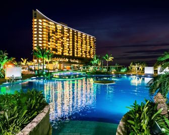 โรงแรมแม่น้ำทิศอาราบ โรงแรมโอคินาวา รีสอร์ท & สปา - นาโงะ - สระว่ายน้ำ