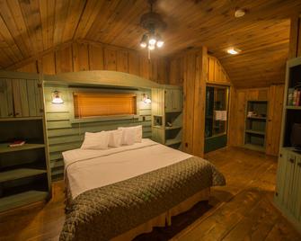 The Cabins At Green Mountain - Branson - Slaapkamer