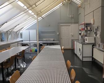 Large cottage Amazing location! Family group or friends up to 24 people! - Brockenhurst - Restaurant