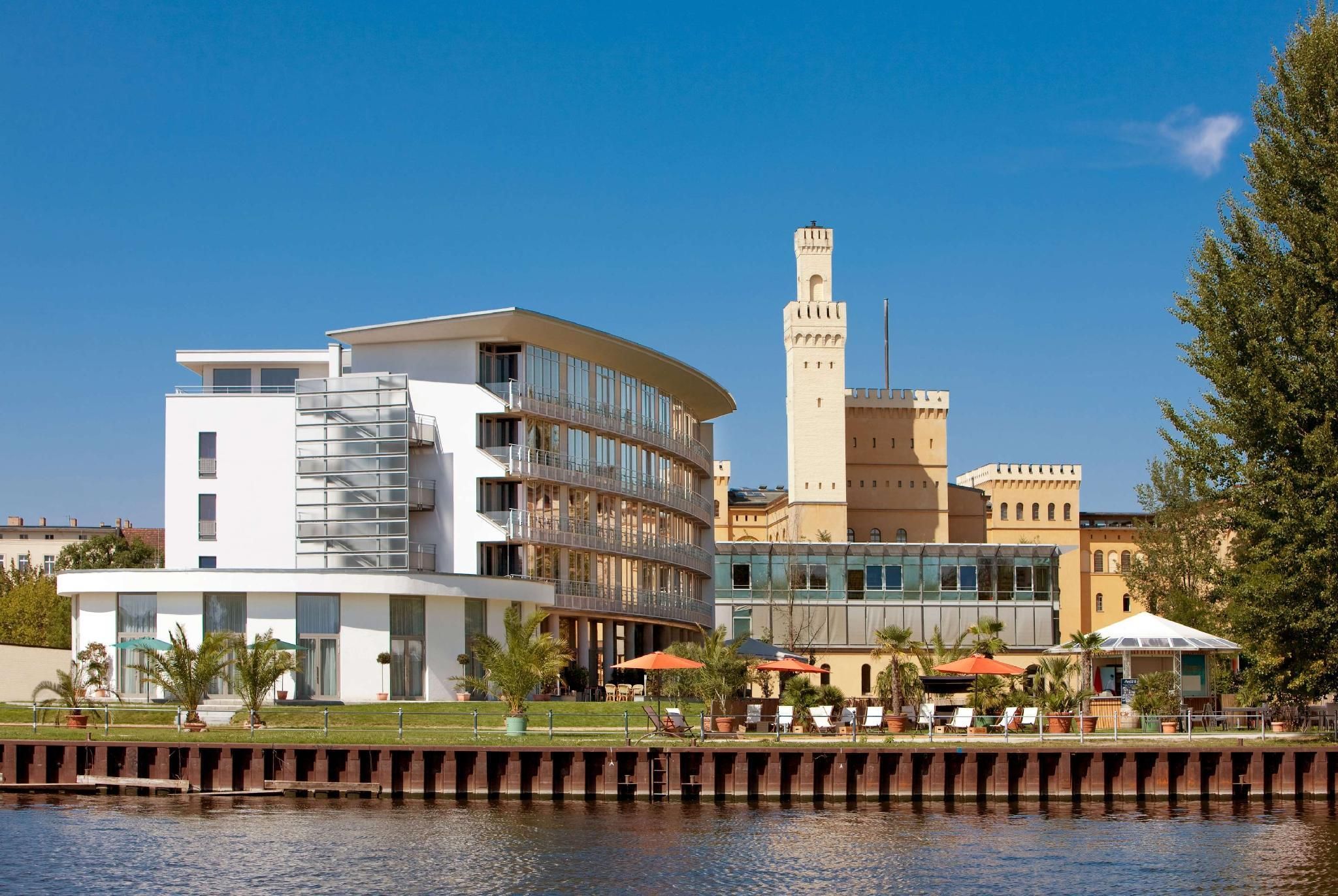 Vienna House by Wyndham Havelufer Potsdam - بوتسدام - مبنى