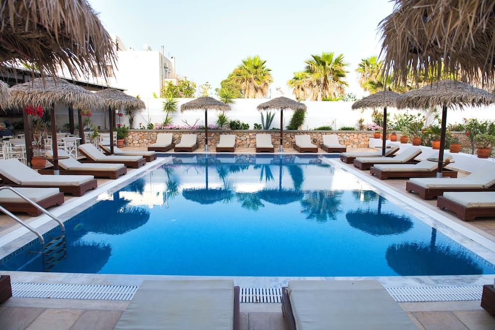 Villa Angira - קאמארי - בריכה