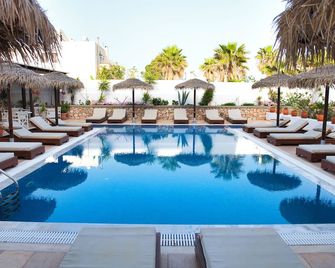 Villa Angira - Kamari - Pool